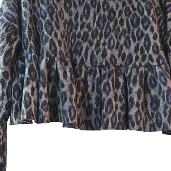 Urban Outfitters Animal Print Cropped Top Faux Fur Sweater Medium Blue Black - Picture 6 of 13